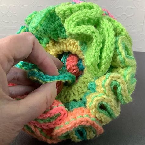 Crochet Fidget Ball, Crochet Sensory Ball Free Pattern, Fidget Toy Crochet Pattern, Free Crochet Fidget Toys, Free Crochet Fidget Pattern, Crochet Figit Toys, Crochet Fidget Toys Free Pattern, Crochet Sensory Toys, Crochet Fidget Toys