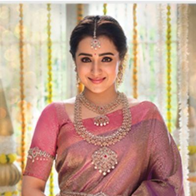 One & Only TRISHA KRISHNAN on X Trisha Actress, Trisha Photos, Trisha Krishnan, Black Woman Artwork, Best Pose For Photoshoot, Indian Bridal Wear, Indian Bridal Fashion, Indian Bridal Outfits, Stylish Sarees