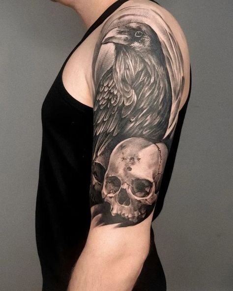 Chest Neck Tattoo, Black Crow Tattoos, Raven Tattoos, Jordan Tattoo, Rabe Tattoo, Crow Tattoo Design, Tattoo World, Black And Grey Tattoo, Nature Tattoo Sleeve