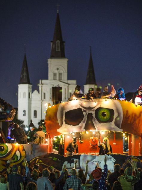 Halloween happenings haunt the Crescent City with ghouls, goodies and more | Louisiana Festivals | nola.com Haunted Louisiana, New Orleans Halloween, Louisiana Festivals, The Crescent City, Downtown New Orleans, Photo Exhibit, Warehouse District, Haunting Photos, Animal Experiences