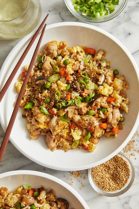 Chicken Fried Rice - Damn Delicious Damn Delicious Recipes, Chicken Fried Rice Easy, Delicious Meal Prep, Leftover Rice, Chicken Fried Rice, Chicken Fried, Fried Rice Recipe, Slow Cooker Soup, Chicken Eggs