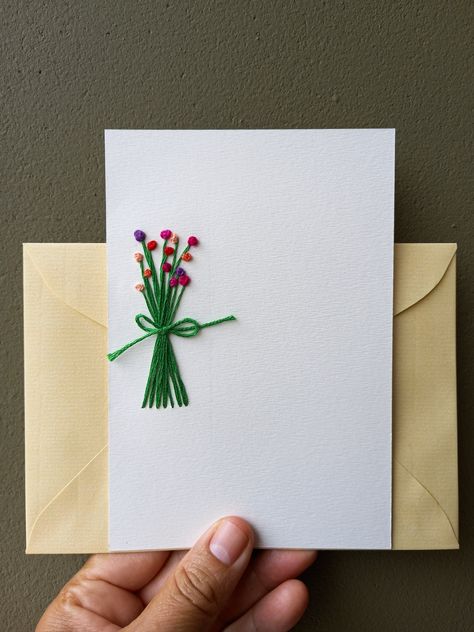 Cards With Fabric Flowers, Hand Sewn Cards, Stitched Flower Cards, Hand Embroidered Cards, Embroidered Cards Diy, Embroidered Birthday Cards, Embroidery On Paper Cards, Thread Cards Diy, Embroidery Cards Pattern Free Printable