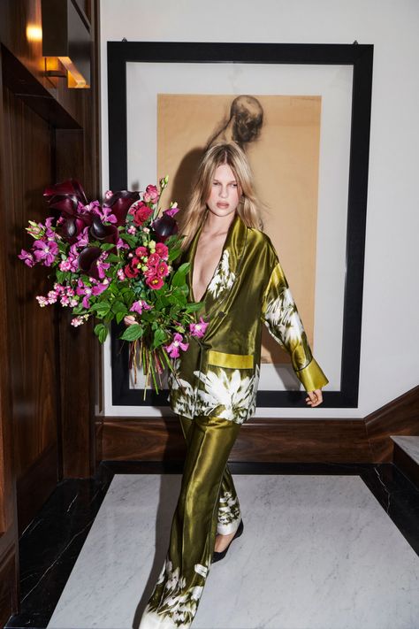 For Restless Sleepers Spring 2022 Ready-to-Wear Fashion Show | Vogue For Restless Sleepers, Restless Sleepers, Pajama Outfit, Tropical Fashion, Pajama Fashion, Modern Tropical, Night Suit, Spring Summer 2022, British Vogue