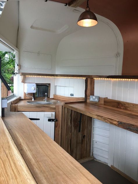 Horse Box Catering Trailer Interior, Horse Box Conversion Food, Horse Box Food Trailer, Converted Horse Box Food Truck, Converted Horse Trailer Bakery, Horse Box Trailer Conversion, Horse Float Food Truck, Horsebox Bar Interior, Horse Trailer Coffee Stand