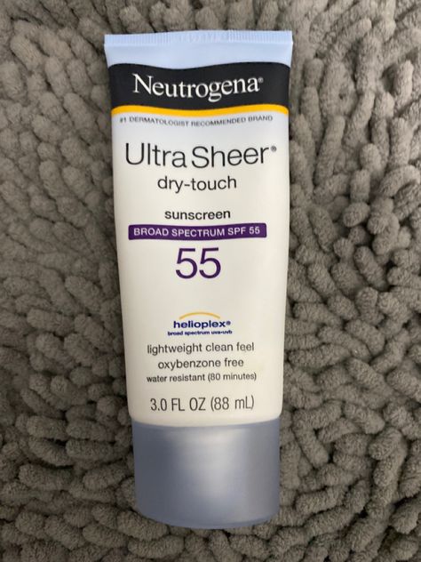 Ultra sheer dry touch spf 55 sunscreen Beauty Basket, Neutrogena Sunscreen, Body Essentials, Sunscreen Stick, Dermatological Skin Care, Coconut Oil For Skin, Facial Sunscreen, Body Sunscreen, Sunscreen Lotion