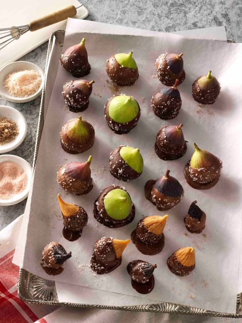 Chocolate covered California Fresh and Dried Figs with Sea Salt  #figs #cafigs #californiafigs #figrecipes #freshfigs #driedfigs #figdessert #chocolate Chocolate Covered Figs, Figs Recipe, Fig Dessert, Sea Salt Recipes, Creative Dessert Recipes, Chocolate Dipped Fruit, Relish Recipes, Fig Recipes, Dessert Bites