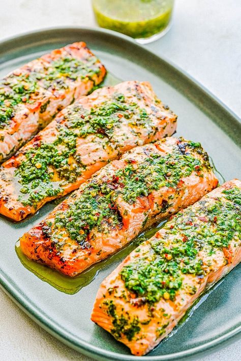 Chimichurri Salmon, Easy Grilled Salmon, Grilled Salmon Recipe, Lemon Butter Salmon, Salmon Filets, Light Summer Meals, Chimichurri Recipe, Garlic Butter Salmon, Butter Salmon