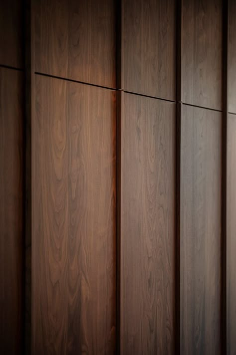 Gallery of Beli House - Antwerp / Belgium / 2022 | Picture 8 | Bedroom Wood Panelling, Walnut Wainscoting, Wall Wooden Panelling, Dark Wooden Interior, Walnut Joinery, Wood Panelling Walls, Wood Panels Wall, Wooden Wall Paneling, Timber Wall Panelling