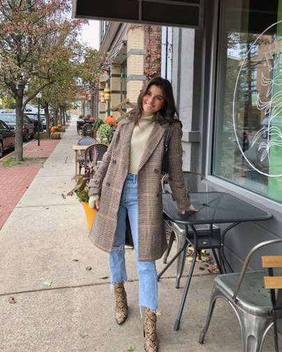 Viviane Audi, Sweater Purse, Cold Outfits, Outfit Inspo Fall, Winter Fits, Little Mix, Fall Winter Style, Fall Fashion Outfits, New Classic