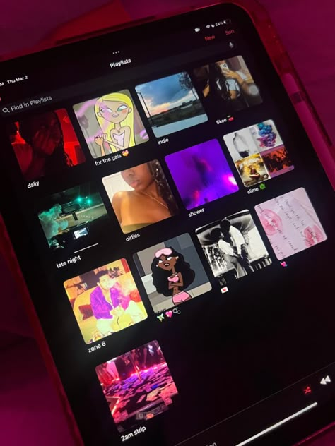 Ipad Music Aesthetic, Apple Music Playlist Names, Apple Music Aesthetic, Playlist Apple Music, Apple Music Playlist, Playlist Covers Photos, Ipad Essentials, Playlist Names, Playlist Names Ideas