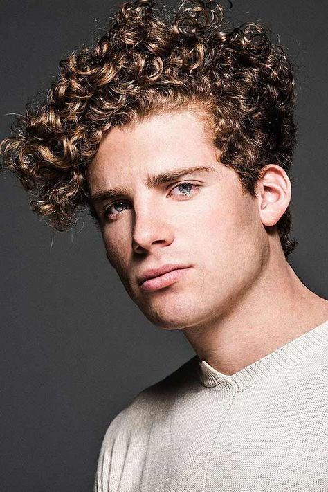 Curly Fringe #curlyfringe #hairstylesformenwithcurlyhair #menshairstyles ★ Embrace your tight curls with the best curly hairstyles for men with all hair colors, from blond to black. Complement these extremely popular haircuts for the locks of long, short and medium lengths with a fade, bangs or undercut. ★ See more:  #menshaircuts #menshairstyles Curly Natural Curls, Curly Boy, Men's Curly Hairstyles, Curly Fringe, Volume Curls, Medium Curls, Medium Curly, Short Curls, Grooming Tips