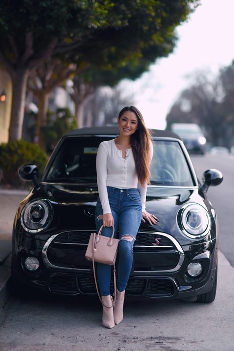 Car and Girl Women Sporty Outfits, Hapa Time, Jessica Ricks, Car Poses, Wife Style, Mini Copper, Lovely Car, Spring Fashion Trends, Car Girls