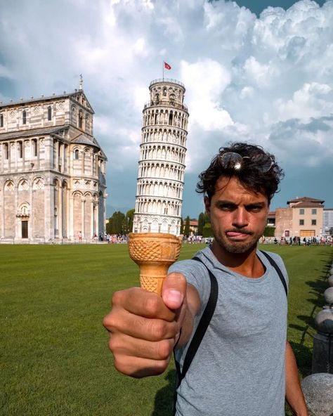 Leaning Tower Of Pisa Pose, Pisa Tower, Air Asia, Pisa Italy, Tower Of Pisa, Italy Map, Creative Pictures, Italy Photo, Travel Images