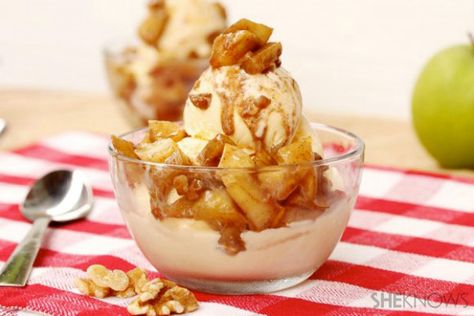 Brown butter and apple cinnamon ice cream topping – SheKnows Apple Ice Cream Topping, Apple Topping, Apple Ice Cream, Ice Cream Sauce, Cinnamon Ice Cream, Lemon Ice Cream, Fluff Desserts, Vegan Style, Cooked Apples