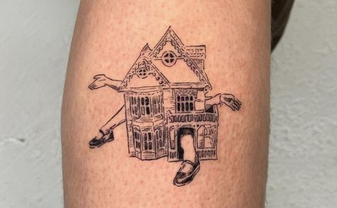 Alice In Wonderland Tattoos, Hannah Tattoo, Illusion Tattoo, Ephemeral Tattoo, Alice In Wonderland Tattoo, Alice And Wonderland Tattoos, Illusion Tattoos, Optical Illusion Tattoos, House Tattoo