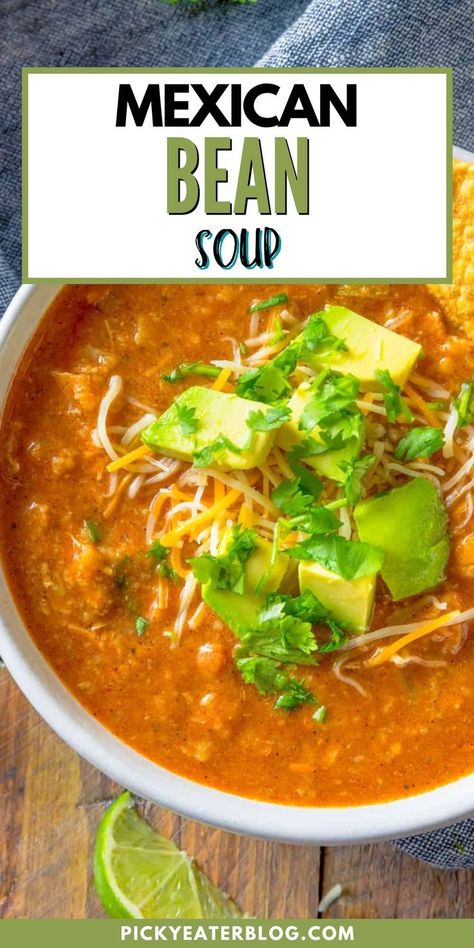 Mexican Bean Soup, Vegetarian Mexican Recipes, Mexican Soup Recipes, Black Bean Soup Recipe, Vegetarian Crockpot Recipes, Vegetarian Mexican, Mexican Soup, Homemade Soup Recipe, Bean Soup Recipes