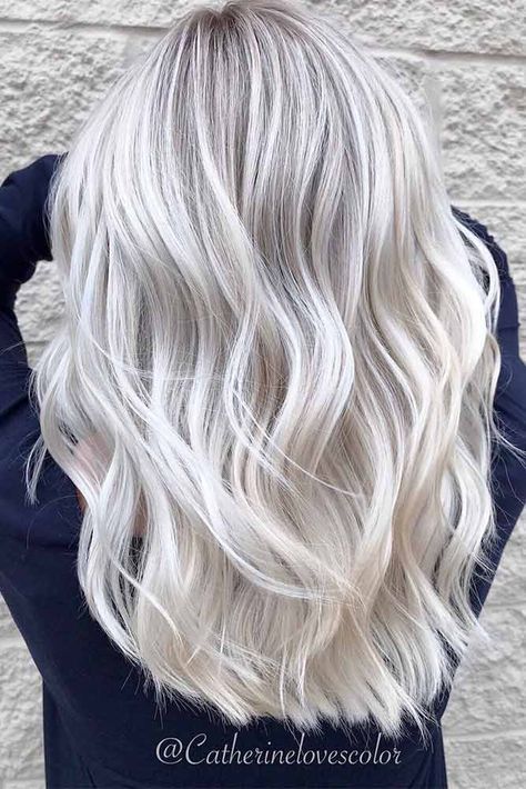 24 Bombshell Ideas for Blonde Hair with Highlights Platinový Blond, Ash Blonde Hair Colour, Icy Blonde Hair, Colour Hair, Balayage Blonde, Colour Trends, Silver Blonde, Ash Blonde Hair, Icy Blonde