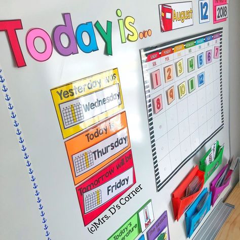 School Calendar Ideas, My First Calendar, Calendar Kindergarten, Kindergarten Classroom Setup, Self Contained Classroom, Calendar Board, Classroom Calendar, Calendar Time, Classroom Organisation