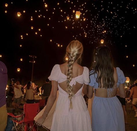 Light Festival Floating Lanterns, Lantern Festival Aesthetic, Braid Aesthetic, Lanterns Festival, Floating Lantern Festival, Lantern Fest, Rapunzel Braid, Light Fest, Festival Friends