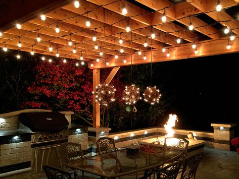 Ideas Para Decorar Jardines, Diy Hanging Light, Outdoor Lighting Design, Diy Outdoor Lighting, Patio Pergola, Pergola Lighting, Pergola Design, Backyard Lighting, Outdoor Diy Projects