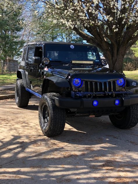 Jeep Wrangler Accessories - blue halo LED headlights and fog lights for Jeep Wrangler JK JKU Black Jeep Wrangler With Blue Accents, Black Jeep With Blue Accents, Jeep Wrangler Girly Accessories, Blue Jeep Wrangler Accessories, Blue Jeep Wrangler Aesthetic, Cool Jeeps Wrangler, Jeep Wrangler Girly, Jeep Led Lights, Jeep Wrangler Lights