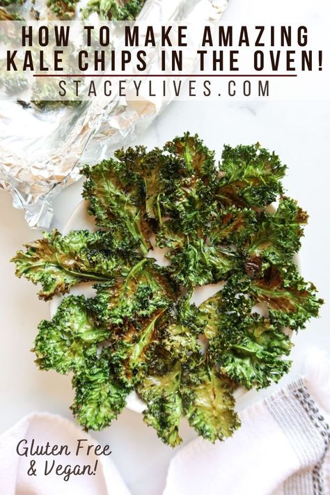 Kale Chips Recipe Baked, Homemade Kale Chips, Kale Chips Baked, Crispy Kale, Kale Recipe, Baked Kale, Kale Chip Recipes, Healthy Chips, Crispy Chips