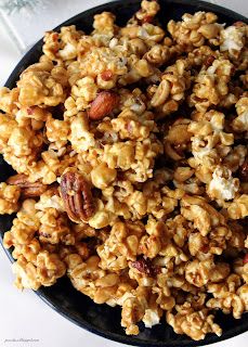 Caramel Popcorn Recipe, Popcorn Recipes Caramel, Popcorn Recipe, Caramel Corn, Popcorn Recipes, Caramel Popcorn, Dried Strawberries, Fries In The Oven, Recipes Homemade