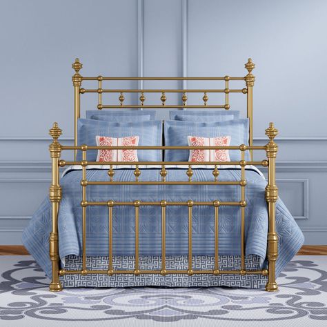 The Boyne brass bed is simple and imposing with its handcrafted round castings and grand bedposts. Our brass beds are hand made of 100% pure brass and each brass bed has a 5 year warranty as standard. Gold Frame Bed, Blue Metal Bed, Golden Bed, Antique Brass Bed, Gold Bed Frame, Grey And Gold Bedroom, Beds Wood, Brass Beds, Brass Bed Frame