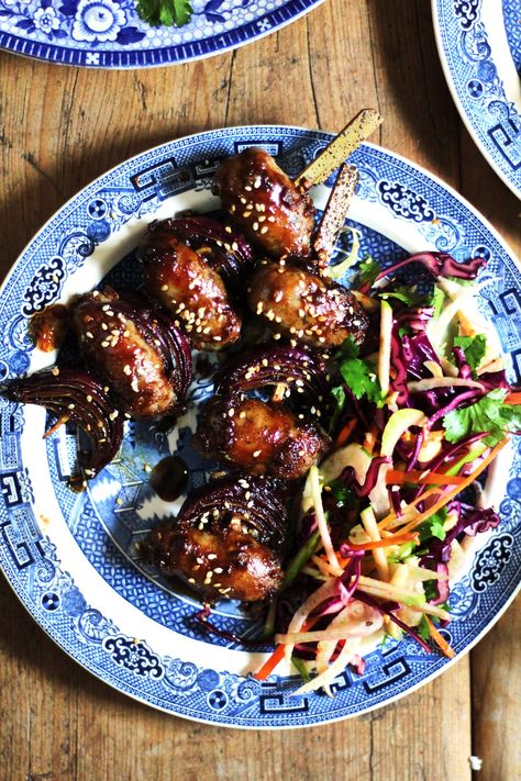 STICKY ASIAN GLAZED SAUSAGE SKEWERS RECIPE - The Jolly Hog Asian Glaze, Sticky Sausages, Sausage Skewers, Pork Bbq, Asian Slaw, Sausage Dishes, Tapas Dishes, Mango Chutney, Sausage Recipe