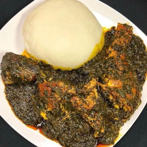 African foodies Yummy favorite! #food Afang Soup, Zimbabwe Food, Ghanaian Dishes, Nigerian Meals, Pounded Yam, Soup Menu, Nigeria Food, Masala Dosa, African Dishes