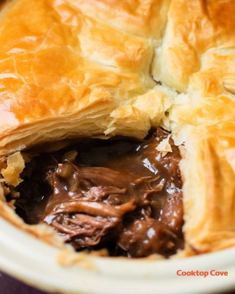 Slow Cooker Steak Pie, Quorn Recipes, Steak Strips, Beef Pie, Ale Pie, Steak Pie, Slow Cooker Steak, Beef Pies, Beef Casserole Recipes