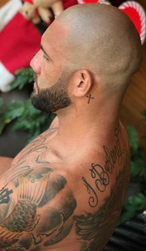 Bald Tattoo, Bald Head Man, Shaved Head Styles, Beard Styles Bald, Bald Boy, Bald Head With Beard, Shaved Head With Beard, Balding Mens Hairstyles, Bald Men With Beards