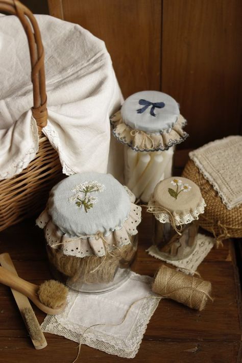 Soft Cottagecore, Jar Covers, Jar Diy, Sewing Embroidery Designs, Diy Embroidery, Embroidery And Stitching, Diy Beauty, Embroidery Art, Cross Stitch Embroidery