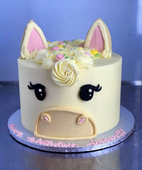 White Horse Cake, Horse Birthday Cake, Horse Cake, Horse Birthday, White Cake, White Horse, Birthday Cake, I Hope, Cake