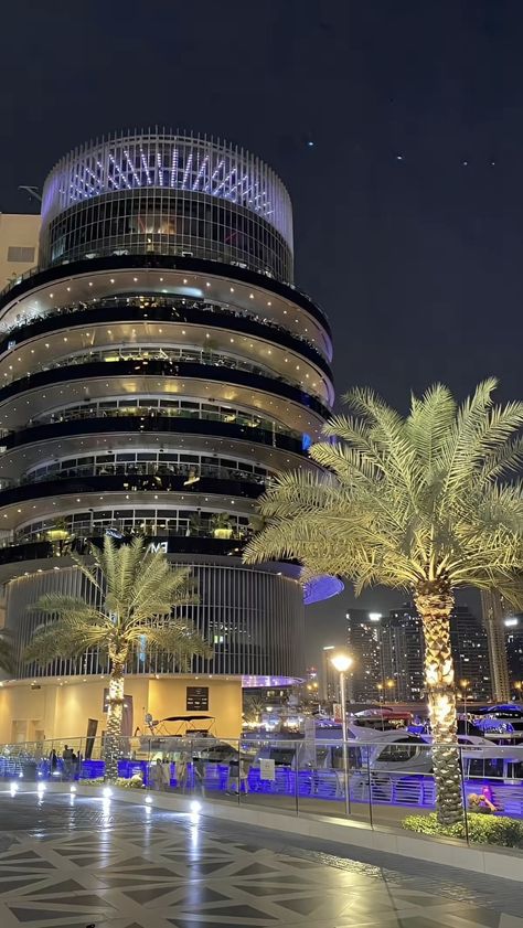 Dubai Nightlife, City View Night, Dubai Aesthetic, Yacht Life, Dubai City, Dubai Life, Night Scenery, Pretty Landscapes, Luxury Lifestyle Dreams