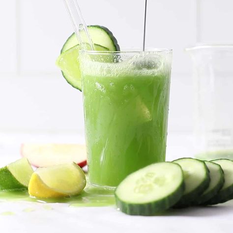 Cucumber Lemon Juice (Blender or Juicer) Cucumber Lemon Juice, Cucumber Juice Benefits, Recipe Cucumber, Lemon Shots, Beet Juice Recipe, Cucumber Lemonade, Cucumber Benefits, Natural Electrolytes, Juicing With A Blender