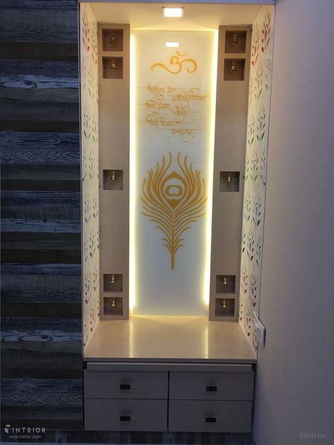 Mandir Glass Partition Design, Glass Design For Pooja Room, Glass Temple Design For Home, Mandir Glass Design, Small Puja Unit Design, Pooja Room Design Small Spaces, Mandir Glass Door Design, Mandir Ideas For Small Space, Pooja Area