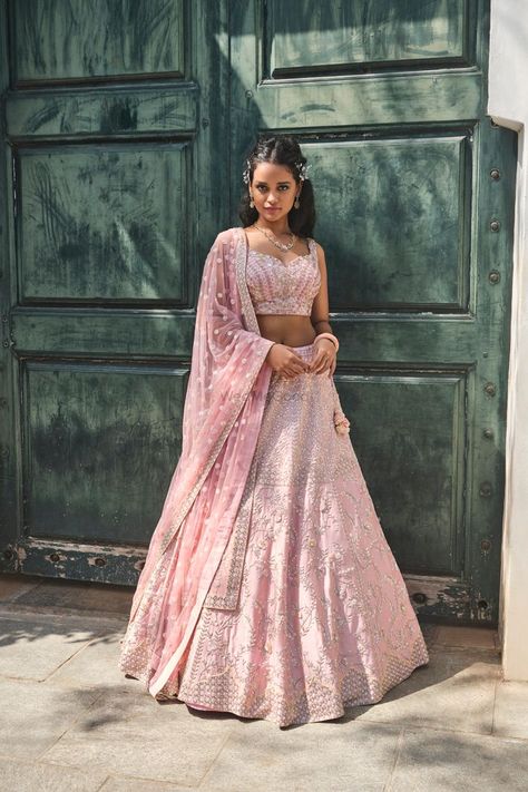 Blush Pink Lehenga, Design Lehenga, Chanderi Lehenga, Jaal Design, Pink Bridal Lehenga, Lehenga Bridesmaid, Leaf Sleeve, Indian Designer Suits, Gaun Fashion