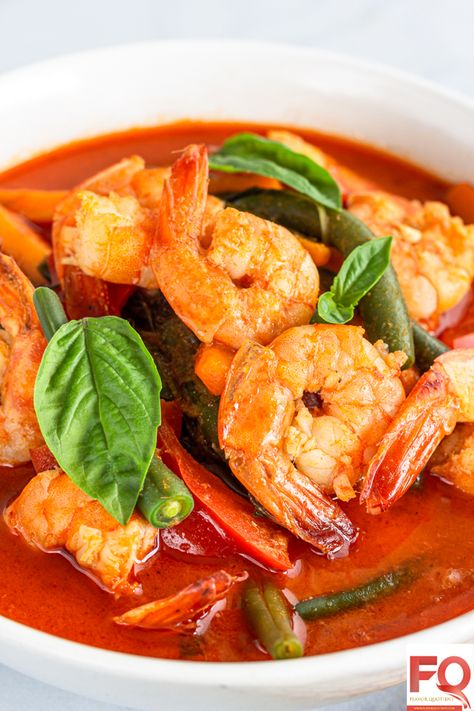 Thai Prawn Red Curry - Flavor Quotient Thai Prawn Curry, Thai Curry Recipe, Prawn Curry Recipe, Red Thai Curry, Thai Curry Recipes, Red Curry Sauce, Authentic Asian Recipes, Red Thai, Prawn Curry