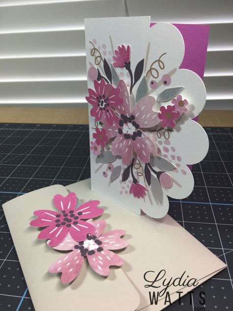 Cricut Floral Designs, Cricut Floral Cards, Cricut Card Ideas, Cricut Mothers Day Cards, Cricut Cards Mothers Day, Mother’s Day Card Design Idea, Cricut Cards Ideas Cardmaking, Cricut Mothers Day Cards Free Svg, Mother’s Day Paper Design