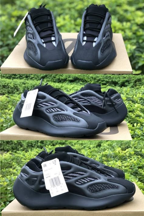 Yeezy Boost 700 Outfit Mens, Glow Outfits, Black Yeezys, Pantalon Boyfriend, Shoes Game, Yeezy Boots, Yeezy Season, Fashion Shoes Heels, Jordan Shoes Retro