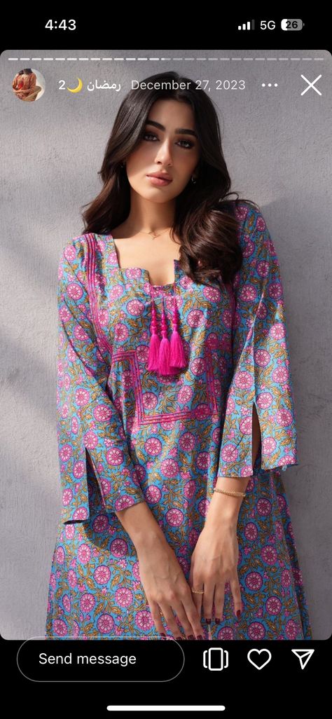 Pakistani Suits Cotton Style, Pakistani Neck Designs For Kurtis, Pakistani Sleeves Pattern For Kurtis, Summer Kurti Designs, Summer Pakistani Outfits, Cotton Kurta Neck Design, Neck And Sleeves Designs For Kurtis, Cotton Suits Design Latest 2024, Stylish Kurti Design