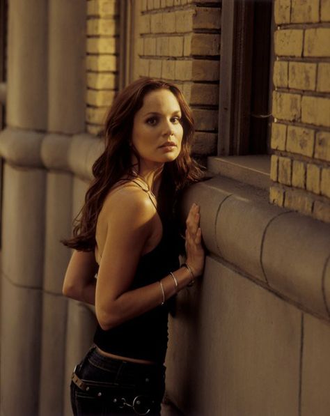 Sara Tancredi, Sarah Wayne Callies, Zoo Wee Mama, Prison Break, Maria Sharapova, Classy Aesthetic, Flash Photography, Benedict Cumberbatch, Powerful Women