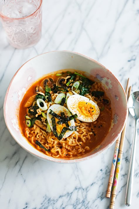 Gochujang Ramen, Spicy Miso Ramen, Gochujang Recipe, Noodles Vegetables, Korean Chili Paste, Miso Ramen, Miso Paste, White Miso, Ramen Recipes