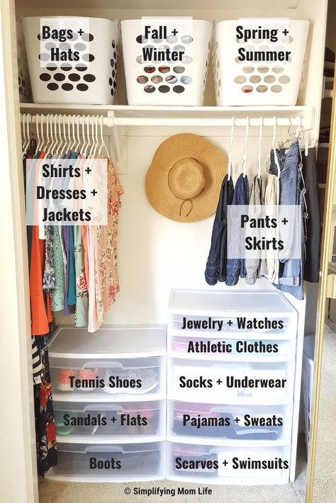 Minimalist Closet Organization, Closet Organization Cheap, Organized Closet, Minimalist Closet, Dorm Room Organization, Closet Organization Diy, Small Closet Organization, Budget Organization, Small Closet