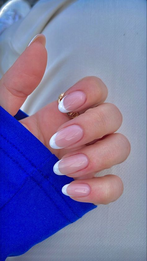 May Biab Nails, 2023 Oval Nails, Short Acrylic Nails For 13th Birthday, Biab Nails Oval, French Nails Biab, French Biab Nail Designs, Oval Biab Nails, French Oval Nails Design, Oval French Tip Nails With Design