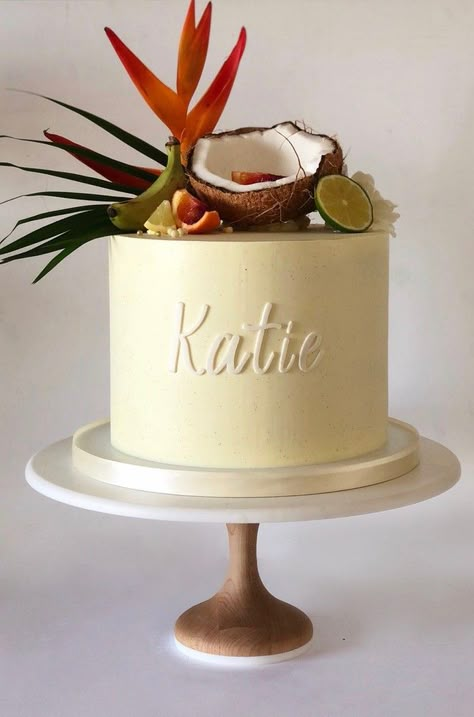 Caribbean Birthday Cake, Havana Themed Cake, Hawaiian Theme Cake For Men, Birthday Cake Tropical Theme, Tropical Birthday Cake For Women, Aloha Theme Cake, Cuban Birthday Cake, Tropical Cake Decoration, Havana Night Cake