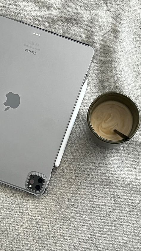 Coffee Ipad Aesthetic, Coffee Work Aesthetic, Coffee Cup Aesthetic, Clean Photos, Digital Marketing Aesthetic, Wifi Money, Marketing Aesthetic, Cup Aesthetic, Work Aesthetic