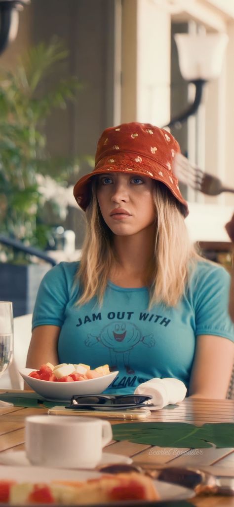 Sydney Sweeney White Lotus, Olivia Mossbacher, Sydney Sweeney Wallpaper, Sydney Sweeney Aesthetic, Scarlett Aesthetic, Crush Wallpaper, Mushroom Bucket Hat, Embroidered Mushrooms, Will Cotton