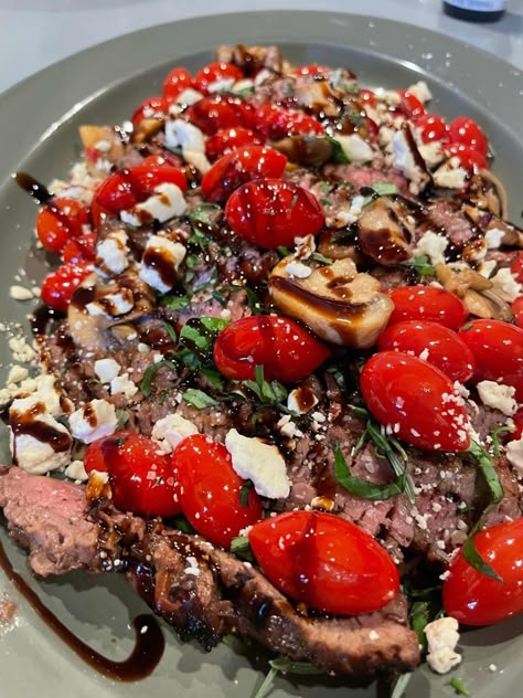 Lean Dinners, Tomato And Feta, Lean Protein Meals, Flank Steak Recipes, Lean And Green, Green Meals, Chicken Zucchini, Lean And Green Meals, Flank Steak